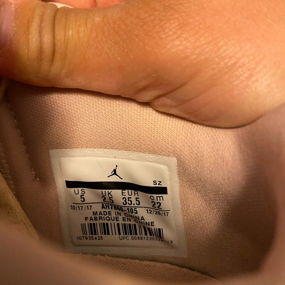 WMNS Air Jordan 11 Retro low’s ✨ - Picture 4 of 4